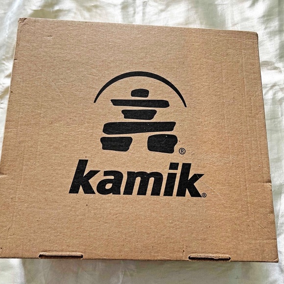 SHOES, KAMIK 4 WHEEL DRIVE OUTDOOR GEAR, RUBBER, SZ 7, PURPLE MIX, MADE IN CANAD - Picture 4 of 10